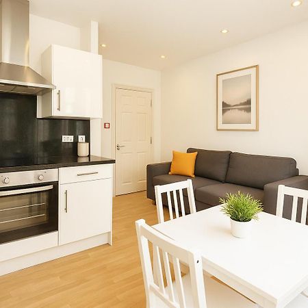 Bute Park Apartment W/ Heating + Private Bathroom Cardiff Bagian luar foto