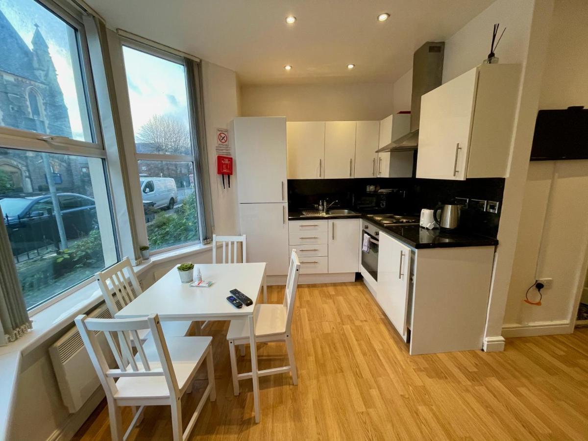 Bute Park Apartment W/ Heating + Private Bathroom Cardiff Bagian luar foto
